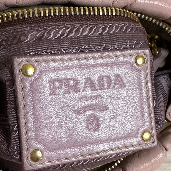 💯Authentic Prada Napa Stitches Hobo Pochette Shoulder Bag in Gold Hardware🍀 - Picture 13 of 17